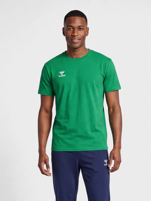 hmlGO 2.0 T-SHIRT S/S, JELLY BEAN, model