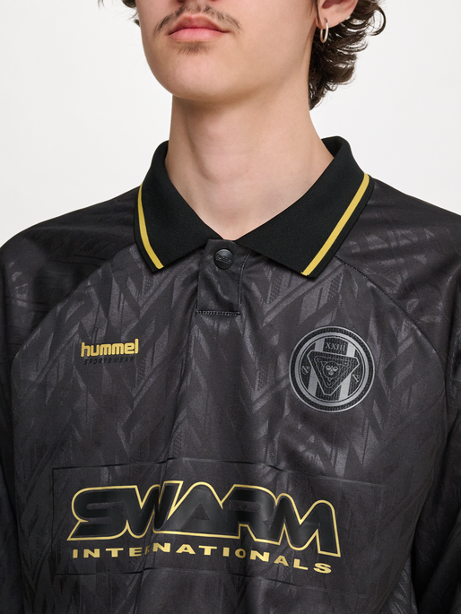 hmlLOOSE BAY SOCCER JERSEY L/S, BLACK, model