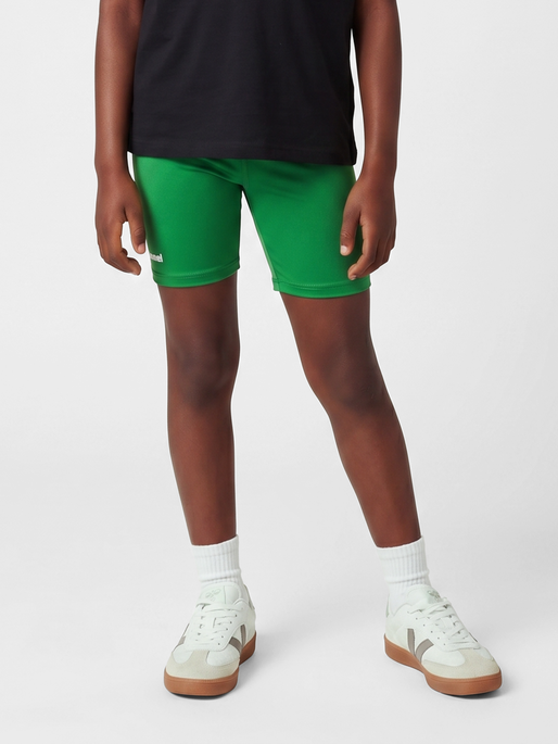 hmlBL ESSENTIAL SHORT TIGHTS KIDS, JELLY BEAN, model