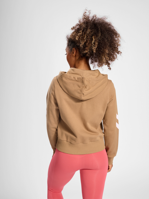 hmlLEGACY WOMAN ZIP HOODIE, TIGERS EYE, model