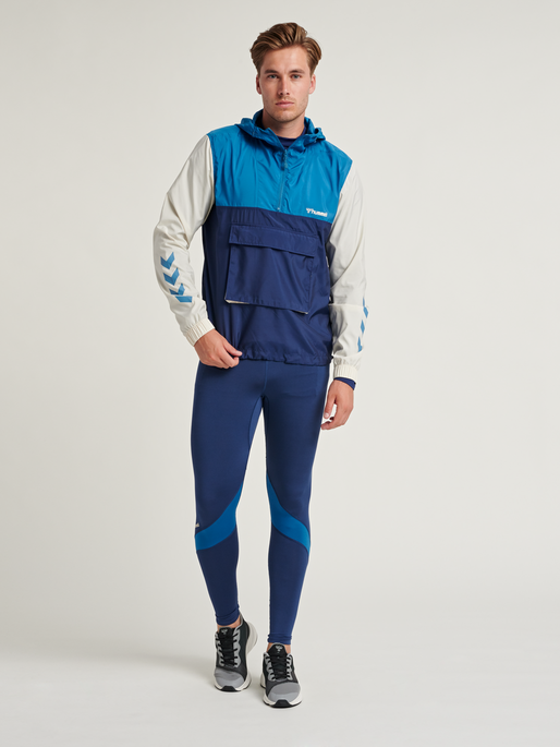 hmlAKELLO LOOSE HALF ZIP JACKET, 8370, model