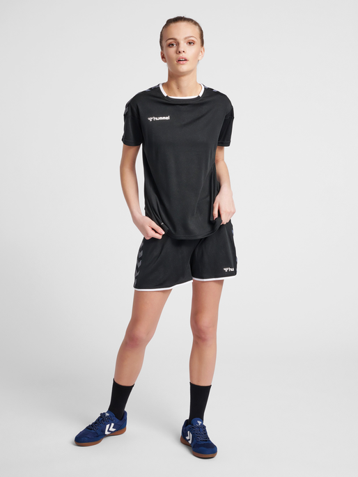hmlAUTHENTIC POLY SHORTS WOMAN, BLACK/WHITE, model
