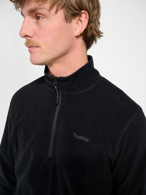 hmlACTIVE HALFZIP FLEECE JACKET, BLACK, model