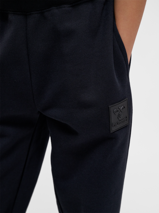 hmlCLEAN ADJUSTABLE PANTS, BLACK, model