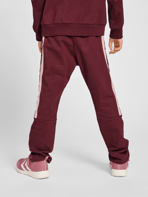 hmlAUDREY PANTS, 3430, model