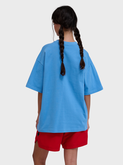 hmlLOOSE T-SHIRT S/S BEES STADIUM, LICHEN BLUE, model