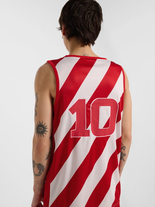 DBU 26 FAN TANKTOP, TANGO RED, model