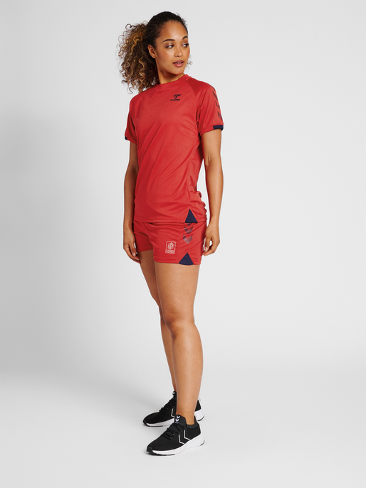 hmlGG12 ACTION JERSEY S/S WOMAN, AURA ORANGE, model