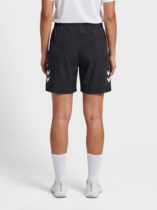 hmlLEAD 2.0 WOVEN SHORTS WOMAN, BLACK, model
