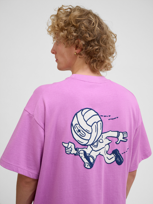 hmlLOOSE T-SHIRT S/S HEADBALL, VIOLET, model