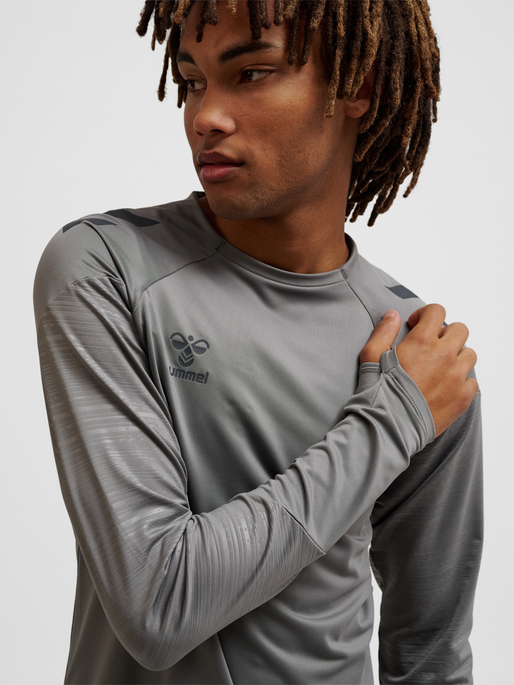 hmlPRO TRAINING CREW SWEAT, STEEL GRAY, model