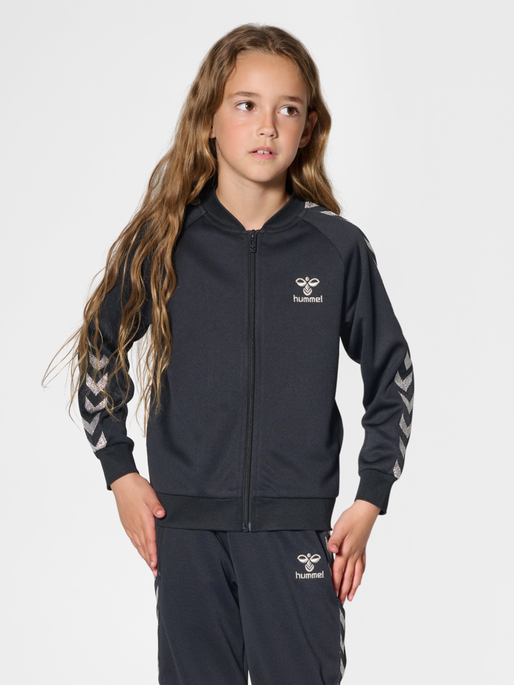 hmlNOMA ZIP JACKET, BLACK, model