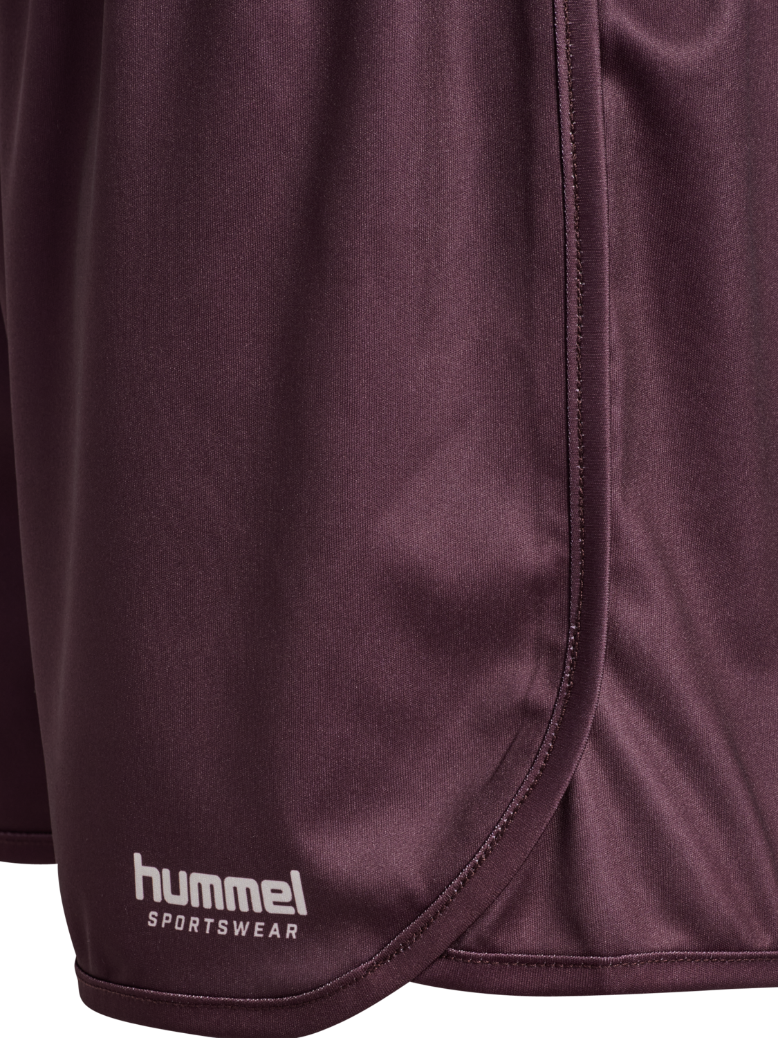 hmlPOLY W FB SHORTS, VINEYARD WINE, packshot