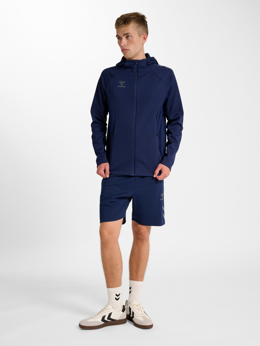 hmlCIMA 2.0 ZIP HOODIE, MARINE, model
