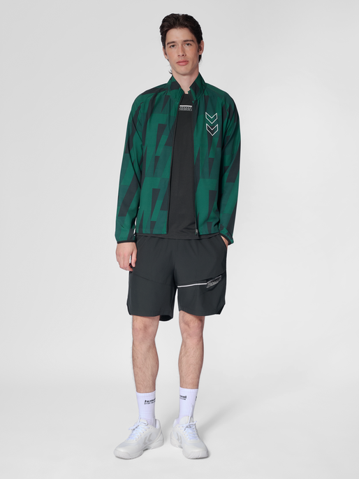 hmlCOURT AOP JACKET, RAIN FOREST, model