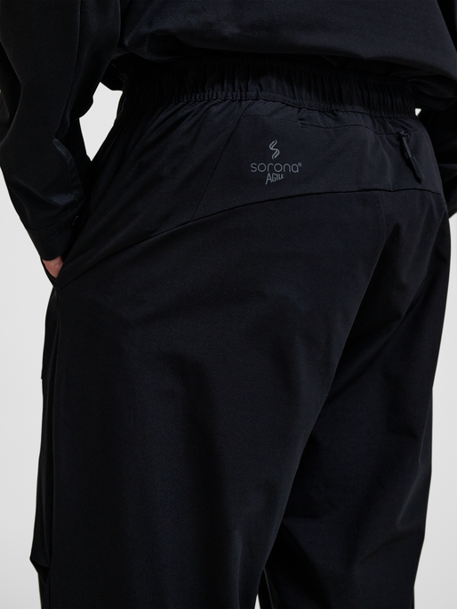 hmlSORONA REGULAR PANTS, BLACK, model