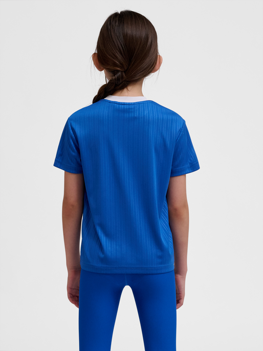 hmlJR FAST LOOSE JERSEY S/S, OLYMPIAN BLUE, model