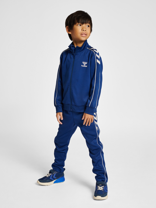 hmlTRACK TRACKSUIT, NAVY PEONY, model