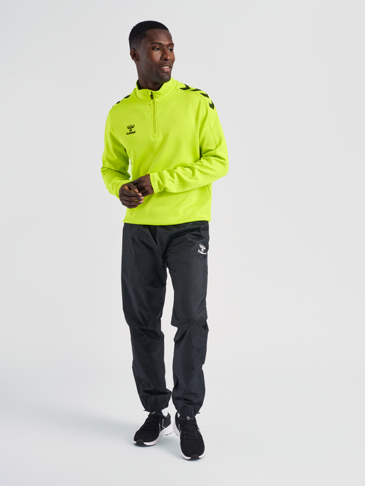 hmlCORE XK HALF ZIP POLY SWEAT, LIME POPSICLE, model