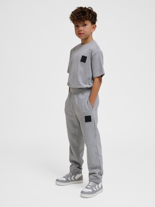 hmlCLEAN ADJUSTABLE PANTS, GREY MELANGE, model