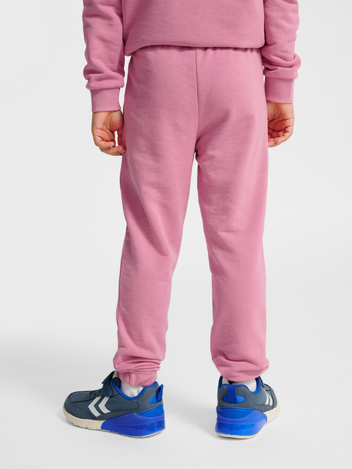 hmlJR BASE REGULAR PANTS, POLIGNAC, model