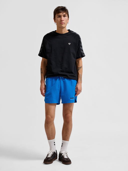 hmlNED SWIM SHORTS, SKYDIVER, model