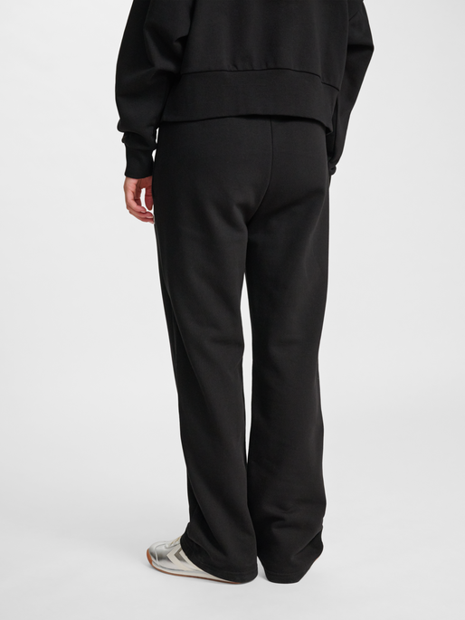 hmlLOOSE W SWEATPANTS BEE, BLACK, model