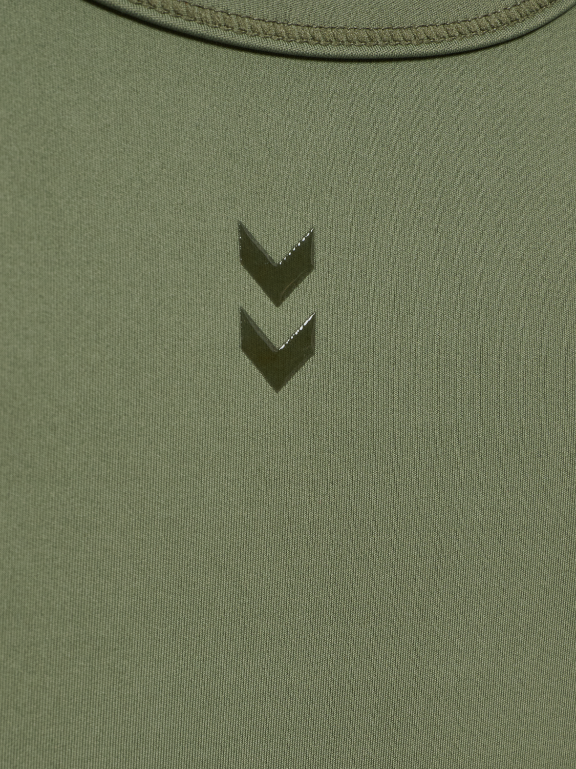 hmlHIIT INTENSITY W TOP, DEEP LICHEN GREEN, packshot