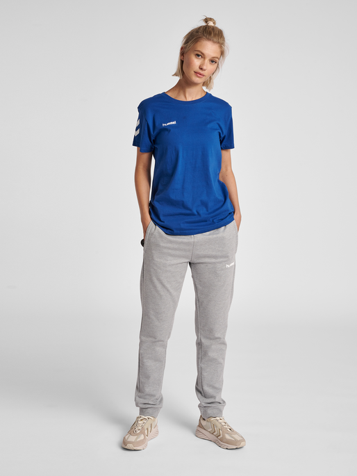 HMLGO COTTON T-SHIRT WOMAN S/S, TRUE BLUE, model