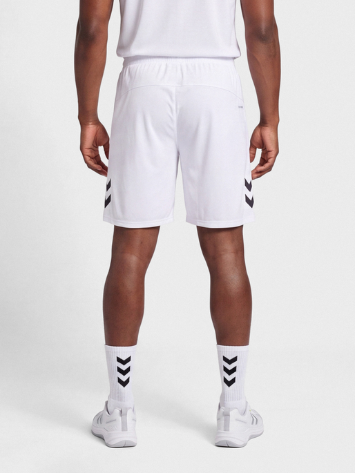 hmlLEAD 2.0 SHORTS, WHITE, model