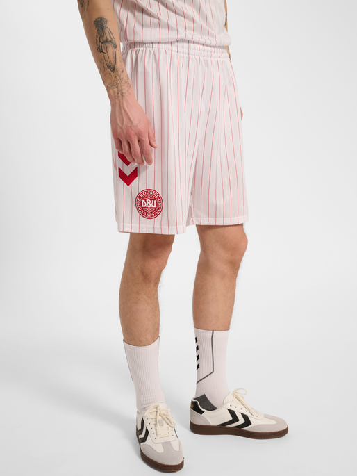 DBU 26 AWAY SHORTS PRO, WHITE, model
