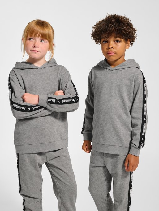 hmlJR DANCE HOODIE, GREY MELANGE, model