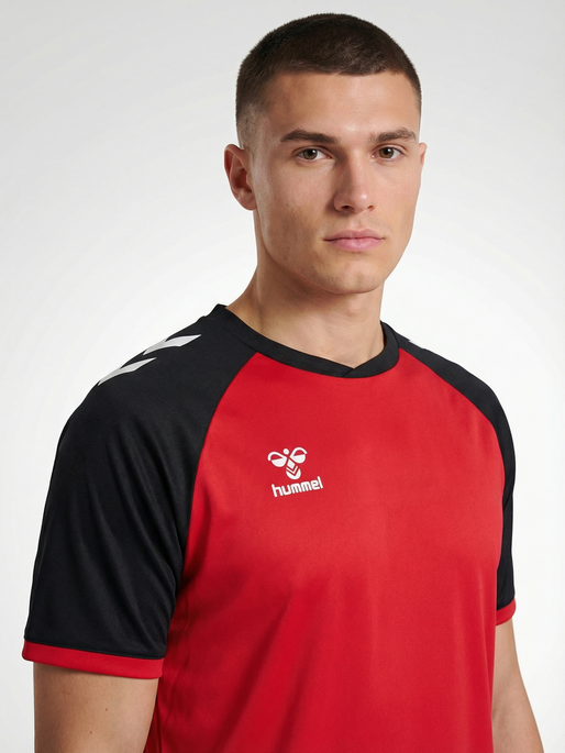 hmlMATCH LEAGUE JERSEY S/S, TRUE RED/BLACK, model