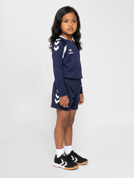 hmlCORE 2.0 SHORTS KIDS, MARINE/WHITE, model