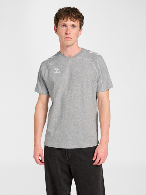 hmlMOVE 2.0 T-SHIRT S/S, GREY MELANGE, model