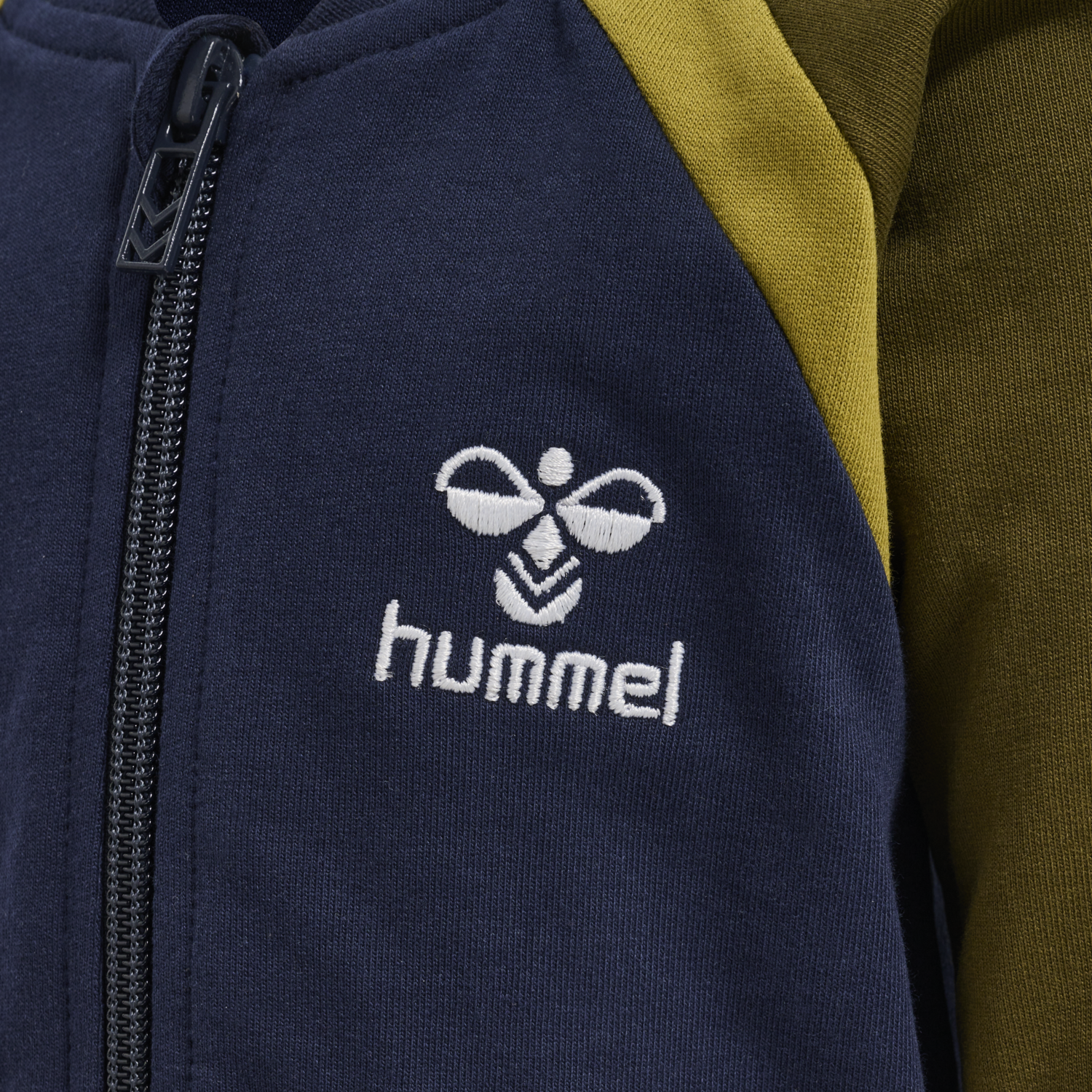 hmlLEAGUE ZIP JACKET, BLACK IRIS, packshot