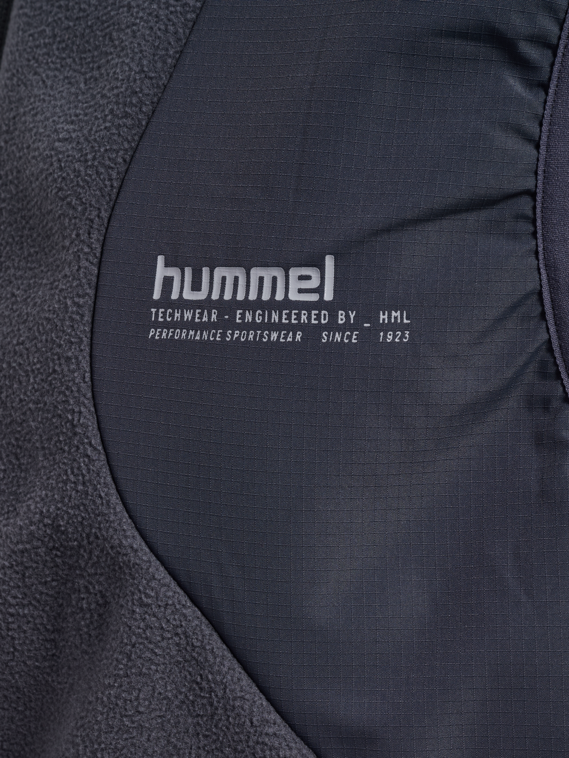 hmlHYBRID FLEECE VEST, EBONY, packshot