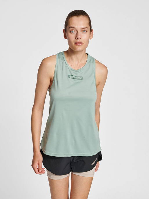 hmlTE TOLA TANKTOP, BLUE SURF, model