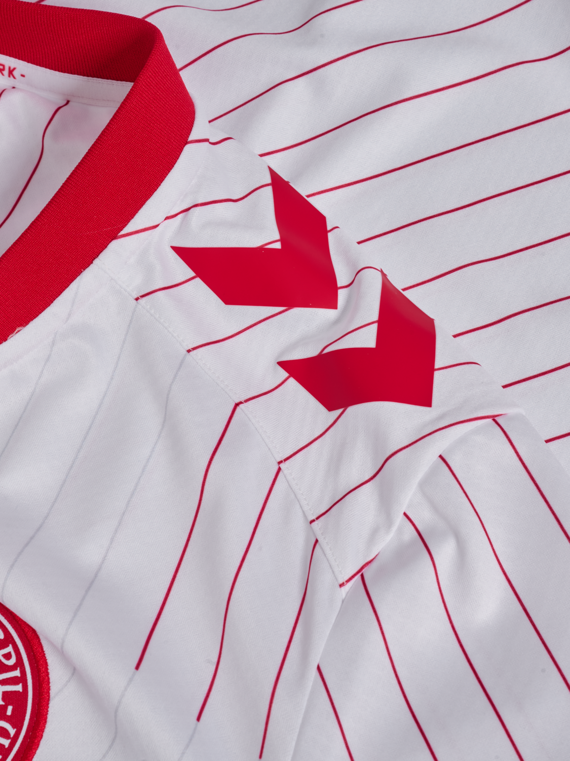 DBU 26 AWAY JERSEY L/S, WHITE, packshot