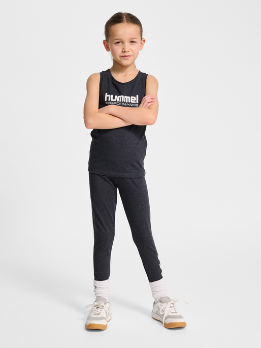 hmlJR TOP, BLACK MELANGE, model