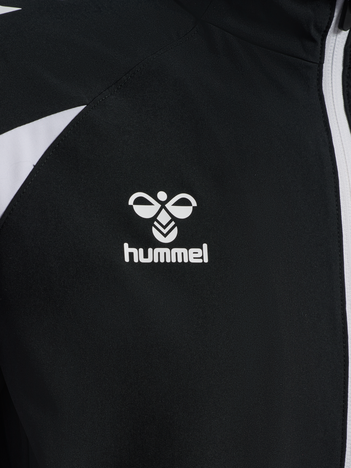 hmlCORE 2.0 WOVEN JACKET, BLACK/WHITE, packshot