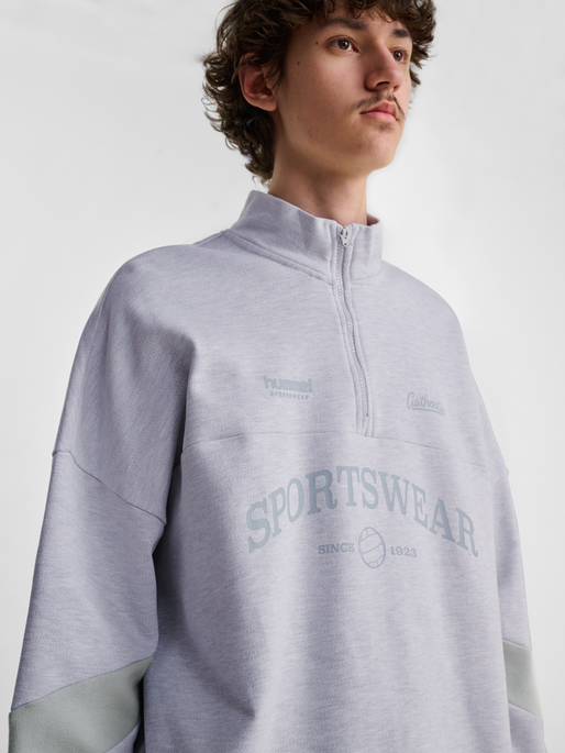 hmlOVERSIZED HALFZIP SW, LIGHT GREY MELANGE, model