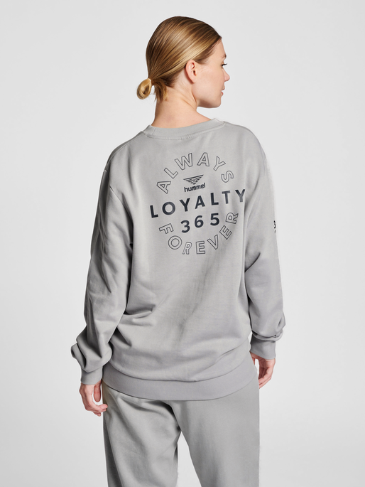 hmlLGC LOYALTY SWEATHIRT, HARBOR MIST, model