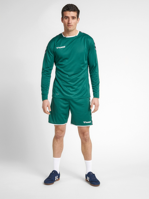 hmlAUTHENTIC POLY SHORTS, EVERGREEN, model