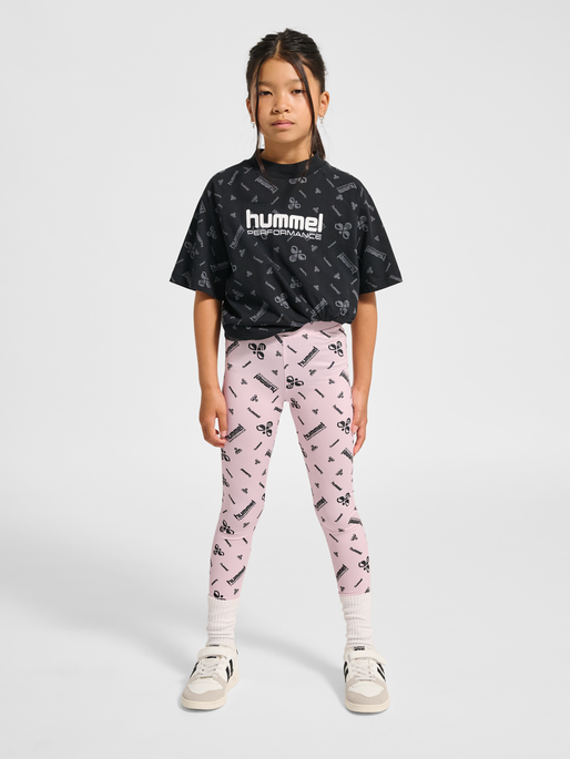 hmlJR GYM TIGHTS, BARELY PINK, model