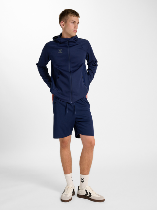 hmlCIMA 2.0 SHORTS, MARINE, model