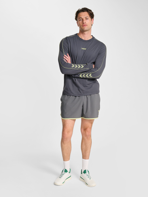 hmlPULSE PIPING T-SHIRT L/S, BLACKENED PEARL, model