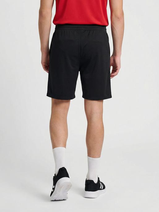 hmlESSENTIAL SHORTS, BLACK, model