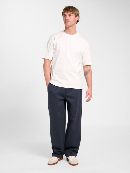 hmlKEEPER LOGO T-SHIRT S/S, WHITE, model