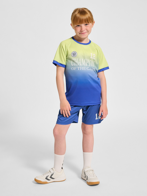 hmlSHIMMER T-SHIRT S/S, SHADOW LIME, model